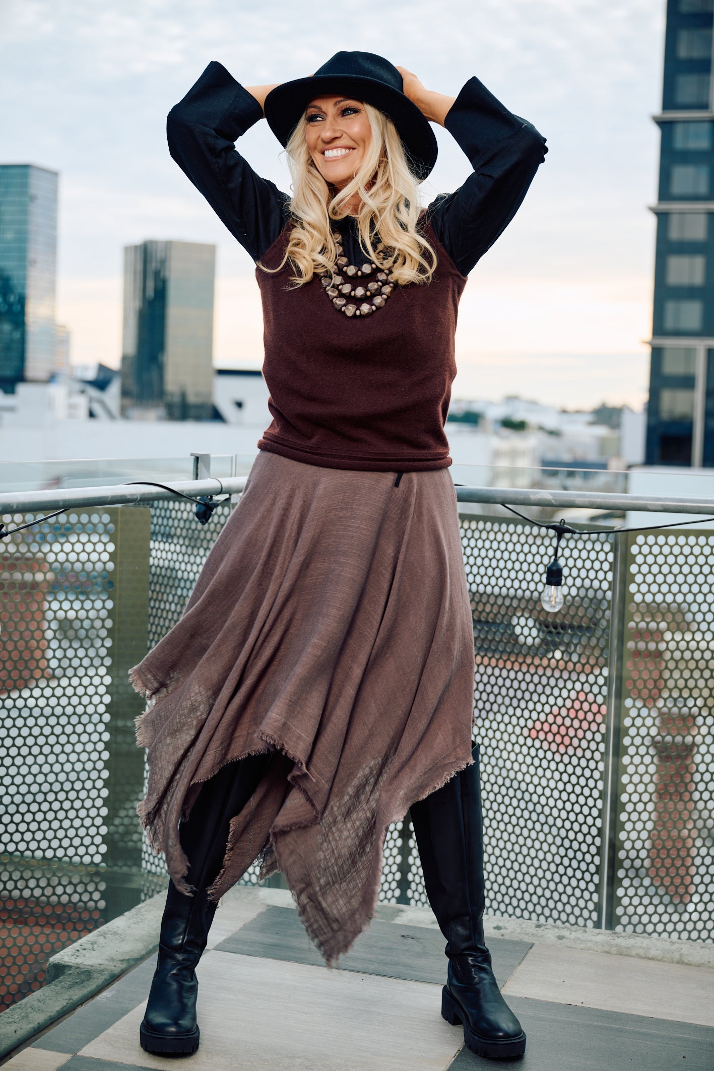 'Luminara' Linen Skirt - Mocha