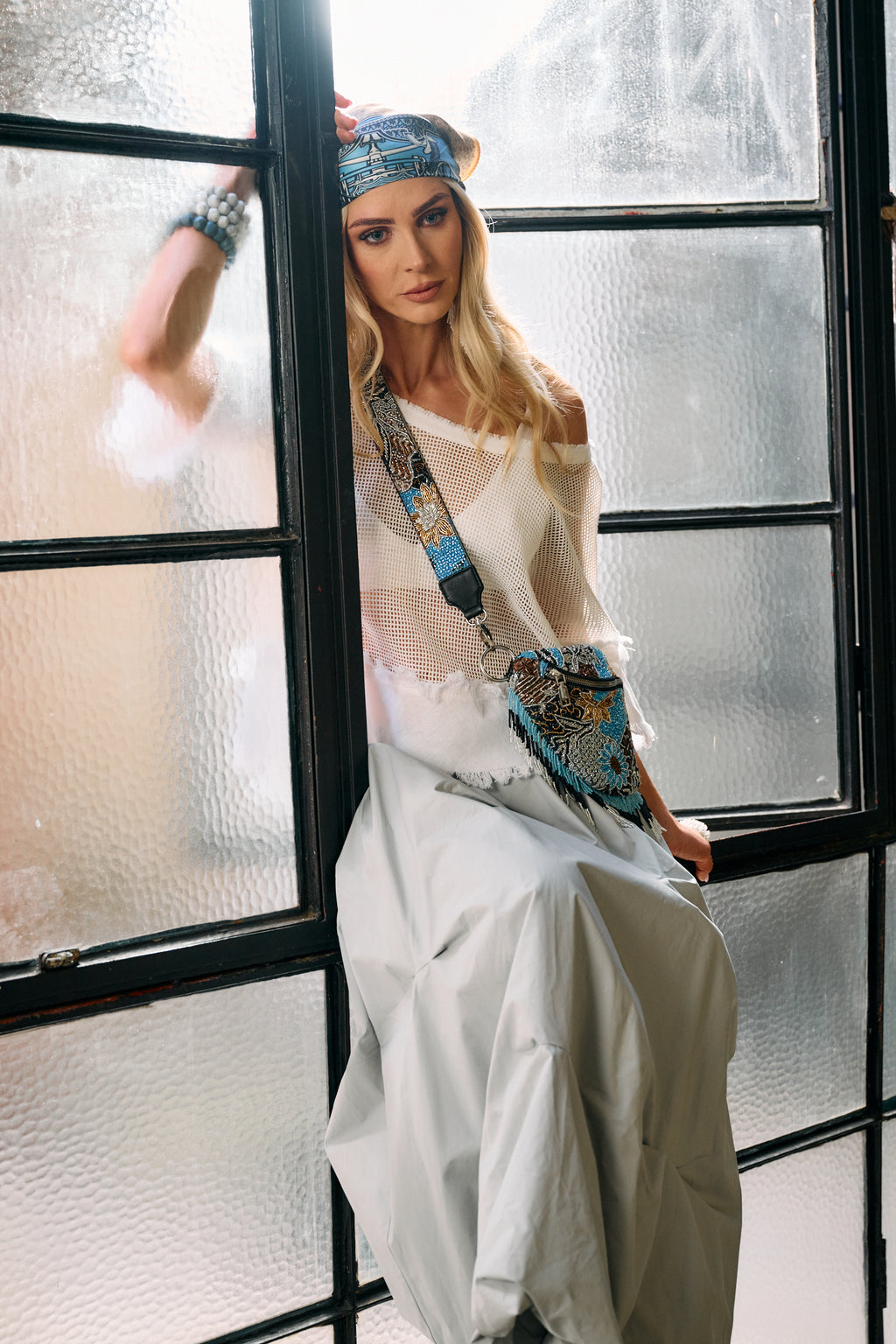 'Isla' Mesh Overlay Linen Top