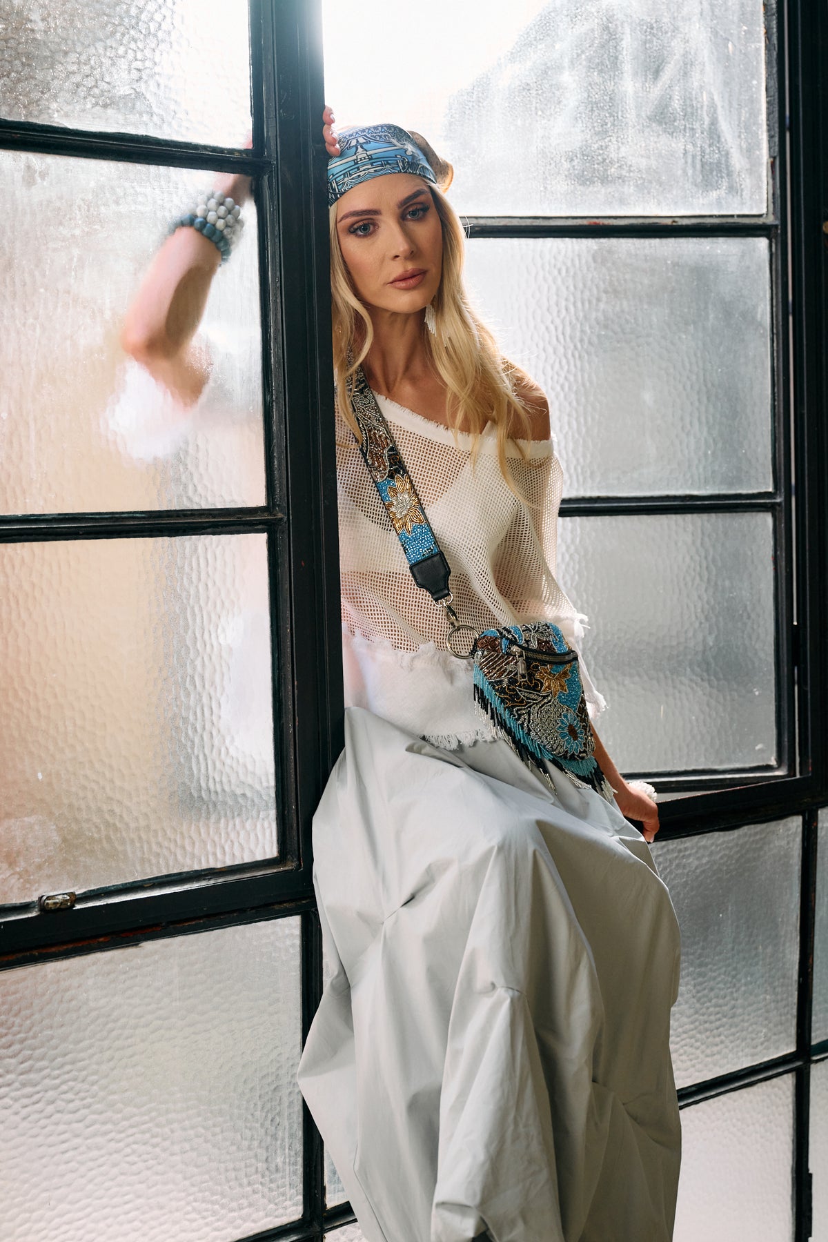 'Isla' Mesh Overlay Linen Top